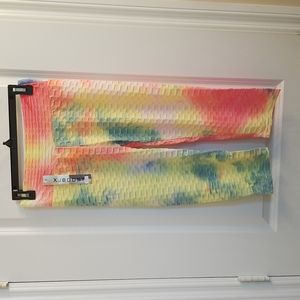 NWT Tie Dye Tik Tok Capris. Size L/XL